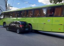 onibus-e-carro-se-envolvem-em-acidente-em-resende