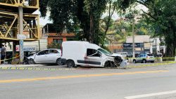 homem-morre-em-grave-acidente-de-carro-em-barra-mansa