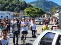 ‘caminhada-do-amicao’-reune-cerca-de-600-caes-em-angra-dos-reis