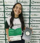 julia-soares,-de-resende,-vence-a-quinta-edicao-do-‘redacao-nota-10’