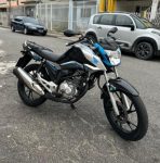 jovem-tem-moto-roubada-por-ladrao-armado-na-rio-santos,-em-paraty