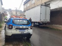 policia-civil-investiga-roubo-de-caminhao-que-transportava-r$-77-mil-em-bolas-da-cbf