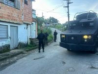 policia-militar-faz-operacao-contra-a-criminalidade-em-angra-dos-reis-e-barra-mansa