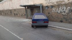 motorista-bebado-bate-carro-contra-ponto-de-onibus-e-acaba-preso-em-barra-mansa